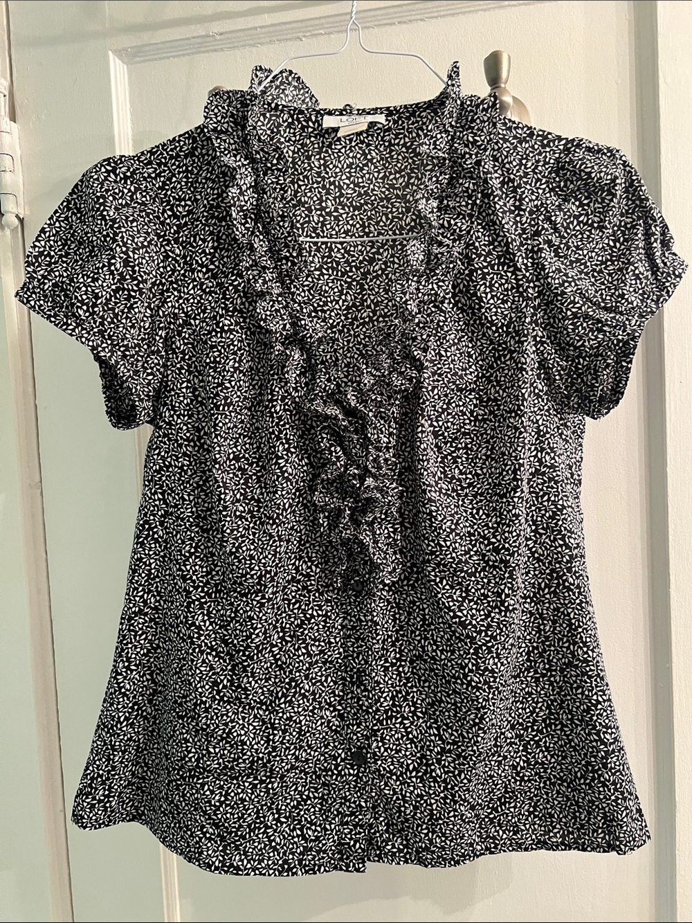 Women’s Loft Black & White Ruffle Front Short-Sleeve Top